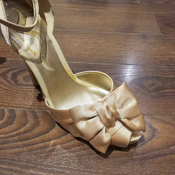 Peep-toe d’orsay pumps with bow - NINA Electra - Picture 3 of 8